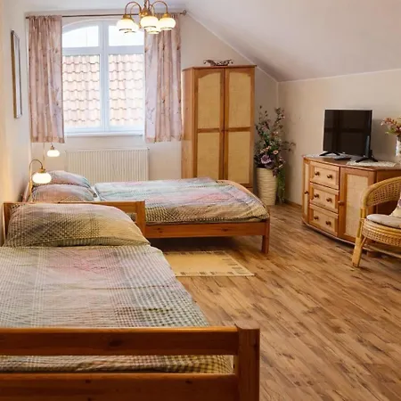 Penzion U Kapličky Mala Hrastice